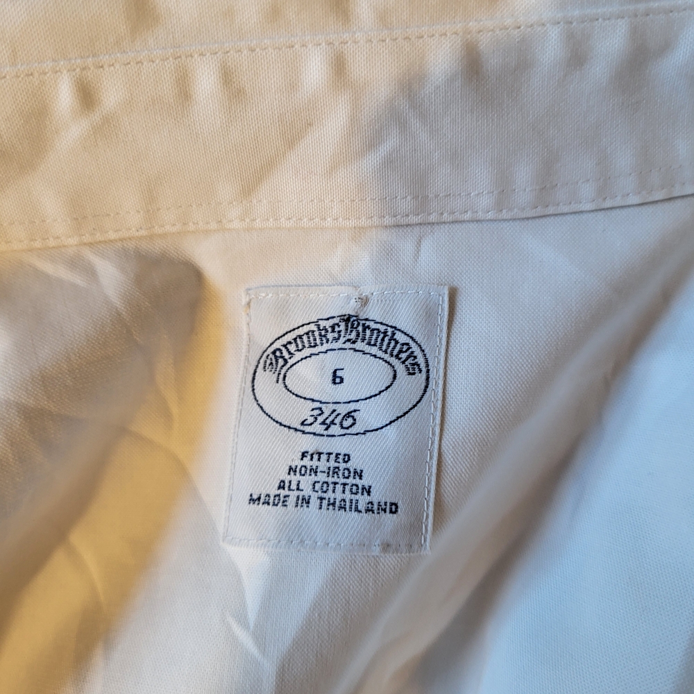 Elegant White Women's Button-Up Shirt - Picture 2 of 8